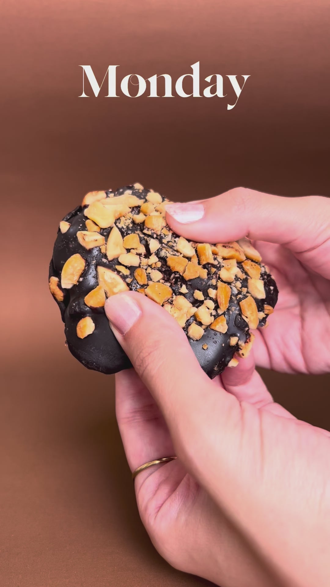 Load video: German Lebkuchen Egypt